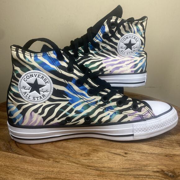 Converse Chuck Taylor All Star Zebra Striped Floral Womens Size 7 High Top Shoes - Picture 1 of 8